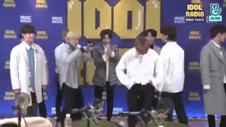 Stray kids cover dance