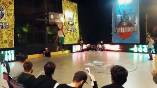 میکسی از اسلم دانک و حرکات نمایشی در بسکتبال