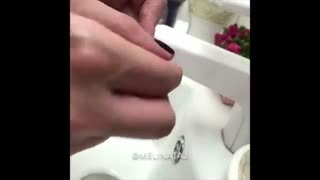 نحوه قراردادن صحیح لنز چشم