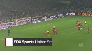 خلاصه دیدار بورسیا دورتموند و بایرن مونیخ با صدای گزارشگرهای مختلف جهان