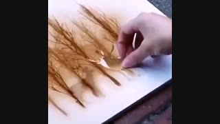 با یک بوم و چند فشفشه یک تابلوی زیبا خلق کنید.