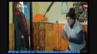 پایتخت ۳ - تشویق استادیومی نقی توسط بابا پنجعلی؟!!!