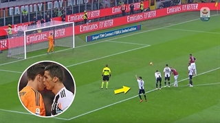 راهنمایی بازیکنان به گلرها در گرفتن پنالتی