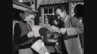 ماه پنهان است، اقتباس سینمایی از اثر جان اشتاین بک