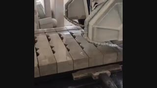 صراحی سنگی برج های گل نرگس