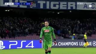 ناپولی  3_1 ستاره سرخ بلگراد؛ گروه C، آبی به رنگ ناپولی