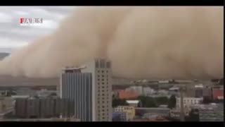 لحظه وحشتناک طوفان شن در چین