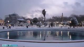 استانبول در یک روز برفی