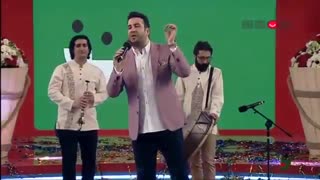 اجرای زنده امید حاجیلی در برنامه خندوانه - تردست