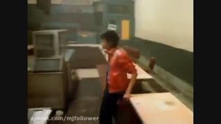 موزیک ویدیوی (Beat It) مایکل جکسون
