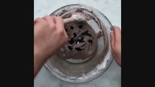 Cookies and Cream Macarons