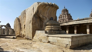 معماری زیبای معبد Lepakshi
