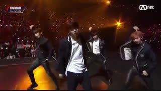 وقتی پسرای stray kidsترکیبی میزنن(Growl+overdose)ازexo