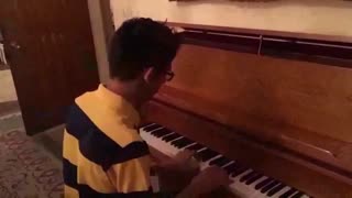 Swans Lake - دریاچه قو