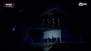 اجرای O!RUL8,2? و LY Remix توسط بی تی اس bts در  MAMA 2018 هنگ کنگ