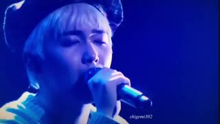 اجرای دیده نشده ی آهنگ کلمه هایی که هنوز بهت نگفتم از هونگکی ❤❤ ost سریال عروس قرن