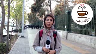 شب یلدا رو با کیا میگذرونین؟! شخص خاصی هست که بخواین باهاش بگذرونین؟!