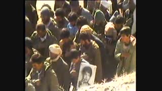تشییع و تدفین پیکر مطهر معلم شهید عباسعلی رضایی در روستای خرو دیماه1364