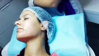 آموزش میکرونیدلینگ با استفاده از دستگاه درماپن