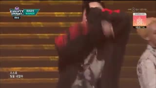 اجرای آهنگ Sentimental از Winner