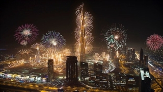 مراسم آتش بازی سال نو در دوبی