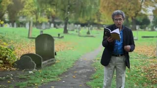 عباس معروفی، سمفونی مردگان را می‌خواند