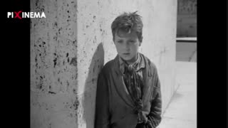 سکانس فیلم دزد دوچرخه ، فرار پیرمرد از کلیسا و سیلی به برونو و ترس از غرق شدن