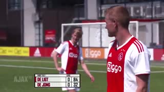 مسابقۀ جذاب ماتیاس ده‌لیخت و فرانکی دی‌یانگ