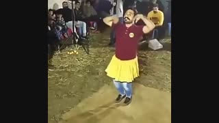 بیچاره دوست داشته دختر باشه