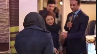 جراحى بینى دوخواهرتوسط دکترمحمد گلى