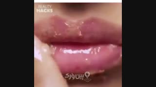 اسکراب لب برای لب های خشک جراحی لثه