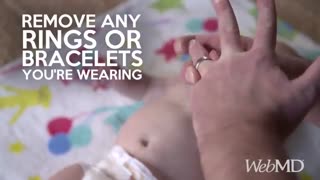 چطور باید یک نوزاد را ماساژ داد؟