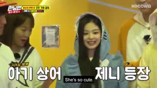 جنی شبیه نی نی کوسه ها شده ♡ سو کیوت ^-^