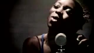 آهنگی بسیار زیبا از Iyeoka با عنوان simply falling