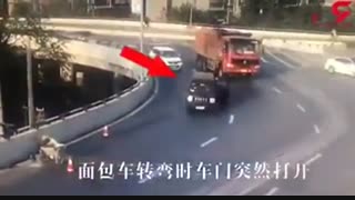 اتفاقی وحشتناک برای مادر و فرزند چینی!