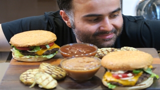 طرز تهیه برگر ذغالی خانگی با ایمان. آشپزی رژیمی، ساده و خوشمزه را تجربه کنید