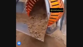 بیل مکانیکی مجهز به غربال