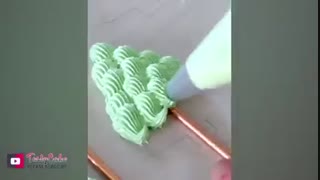 تزیین کیک و شیرینی برای کریسمس