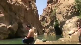 تنگه کم نظیر زیبای لی لی در لرستان