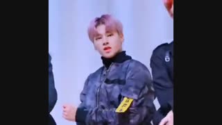 فنمید فوق کول از wooyoung عضو ATEEZ