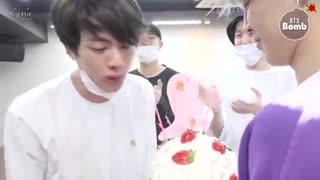 JIN ♥ BANGTAN BOMB ♥ سورپرایز کردن جین برای تولدش BTS * جدید
