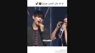 رژ زدن تهیونگ