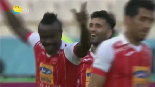 گل گادوین منشا به ذوب‌آهن با پیراهن پرسپولیس