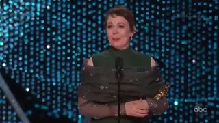 لحظه اعلام و اهدای جایزه بهترین بازیگر زن اسکار به الویا کلمن