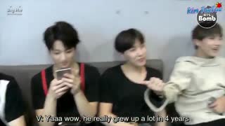 لحظـات فــان (^_・)BTS