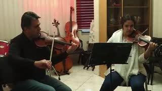 اجرای هنرجوی ویولن در آموزشگاه موسیقی آوای سپهر