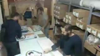 پروسه چاپ و شاسی کردن عکس در لابراتوار سهند