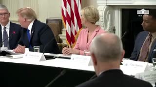 وقتی ترامپ مدیرعامل اپل را «تیم اپل» خطاب می کند