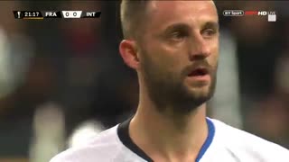 خلاصه دیدار اینتراخت فرانکفورت 0_0 اینتر میلان (دور رفت مرحله یک‌هشتم نهایی لیگ اروپا)