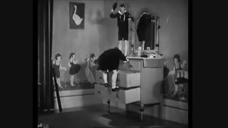 بد اخلاق‌ها - Brats 1930